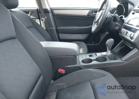 2015 Subaru Legacy 2.5I Premium z USA, uszkodzony, nr VIN 4S3BNAE65F3026825